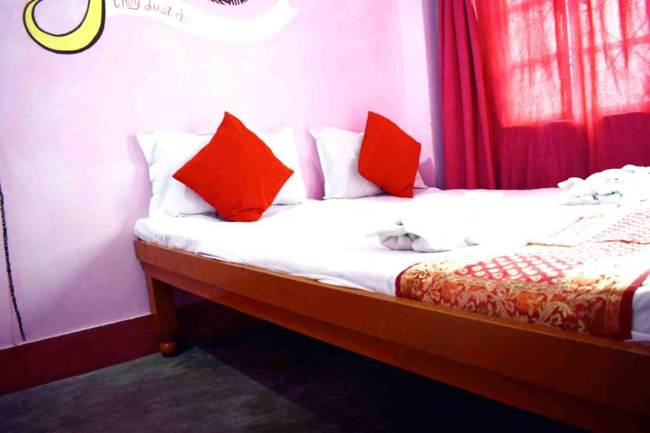 Family Guest House Bénarès Extérieur photo