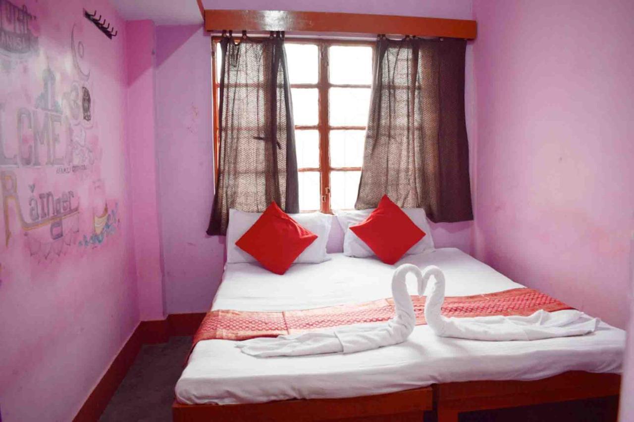 Family Guest House Bénarès Extérieur photo