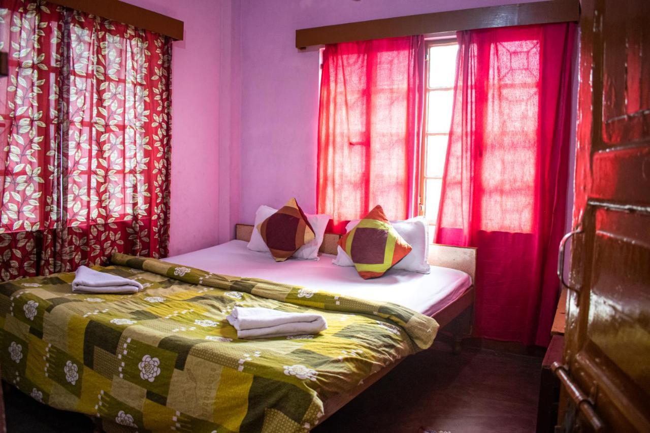 Family Guest House Bénarès Extérieur photo